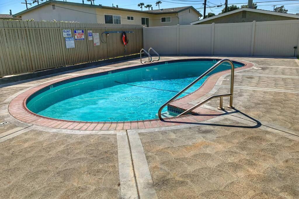 City Center Villa - Pool, Patio & Close To Beach! Huntington Beach Exterior foto